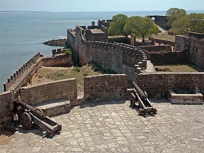 Surat to Diu Cab - image 2