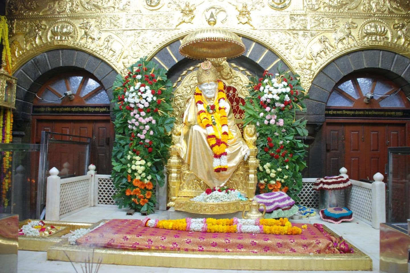 Surat to Shirdi Cab - image 2